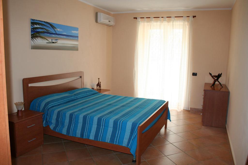 Gaia Holidays Apartments Cefalú Habitación foto